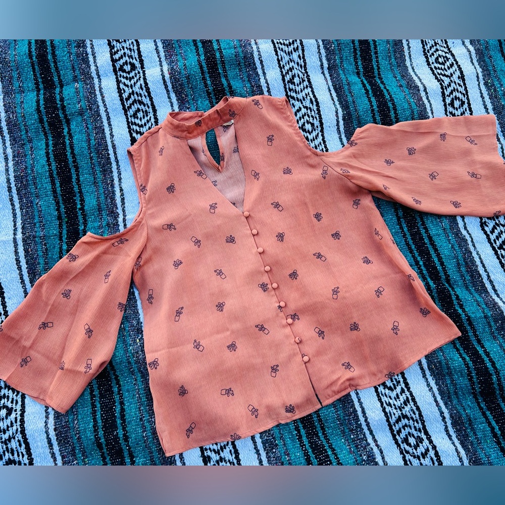 Cold shoulder Cactus blouse, Rust colored